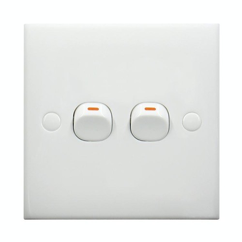 Interruttore elettrico a muro (dimensioni: 86 x 86 mm)
