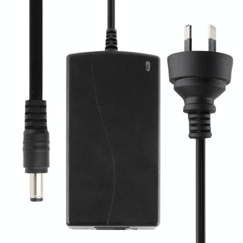 Adattatore di alimentazione CA DVR 12V 4A / 8 canali con spina UK, punte di uscita: 5,5 x 2,5 mm